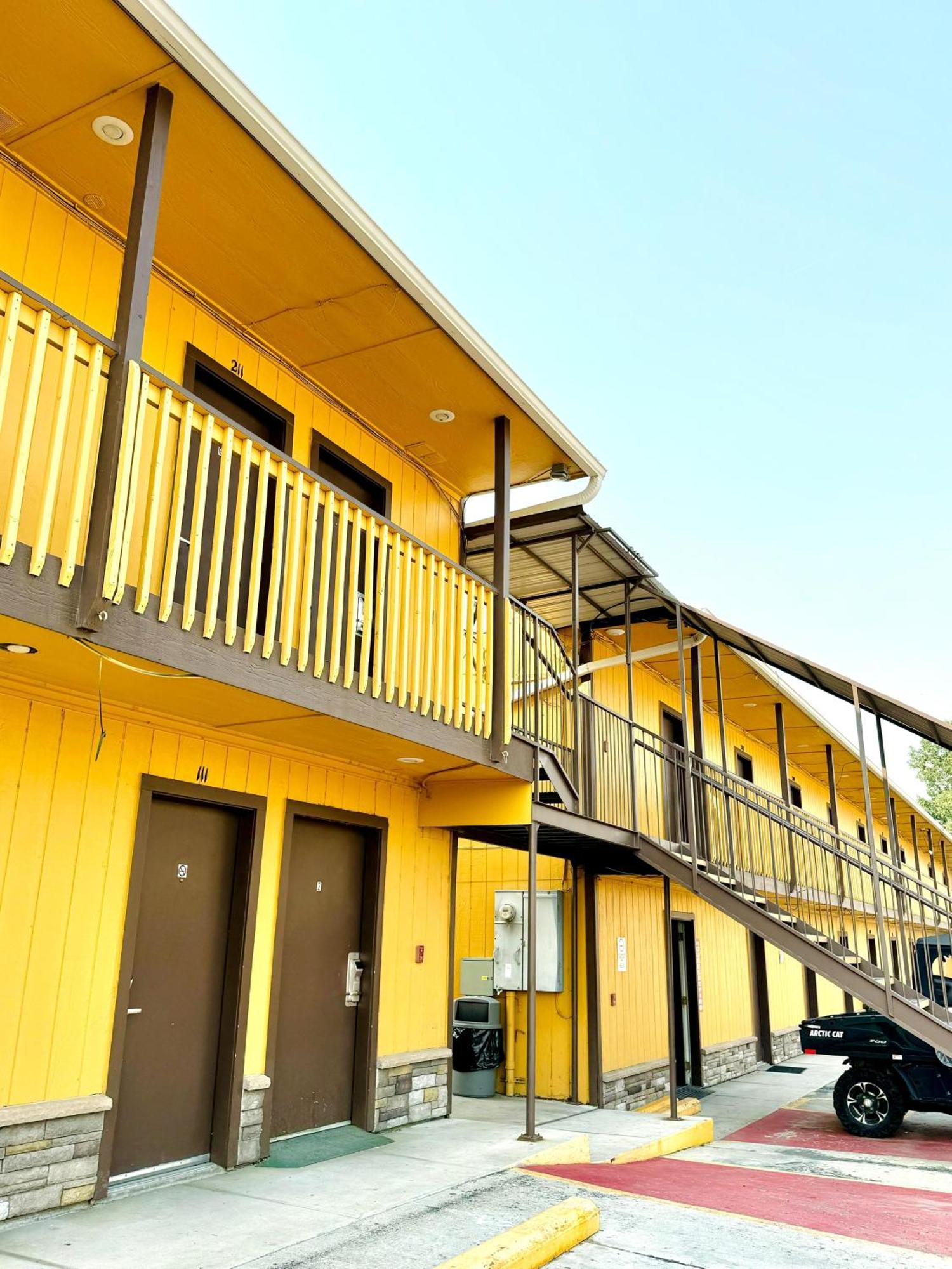 Americas Best Value Inn Salmon Exterior photo